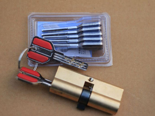 钦南24小时上门开锁公司